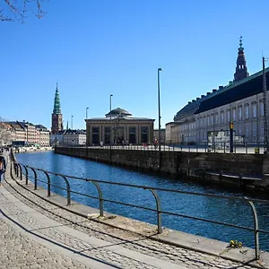 Sanders Merchant - Lovely Two-bedroom In Center Of Apartment Copenhagen