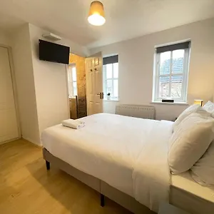 Cosy With En-suite In Greenwich Homestay London